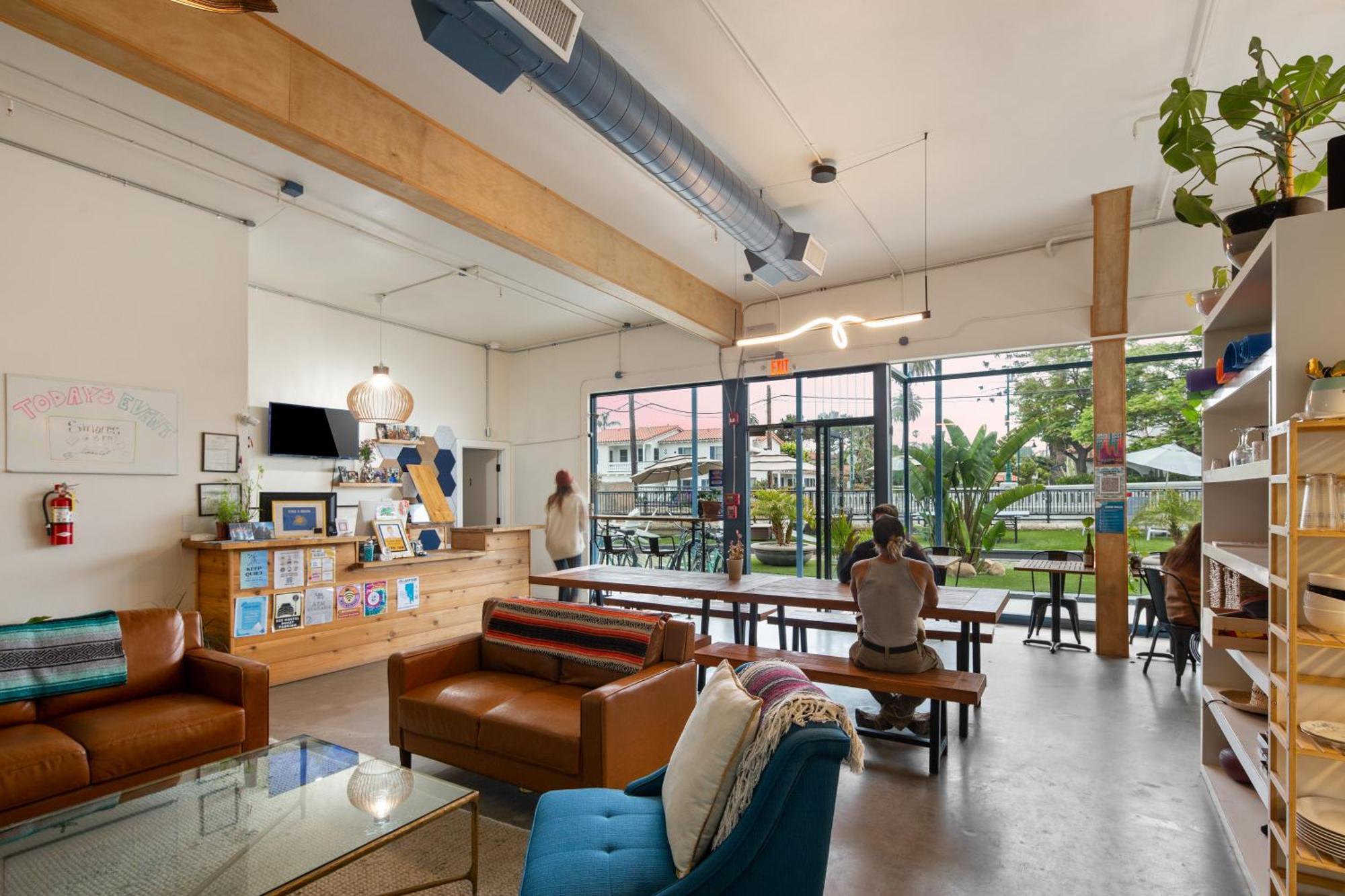 Ith Santa Barbara Beach Hostel 외부 사진